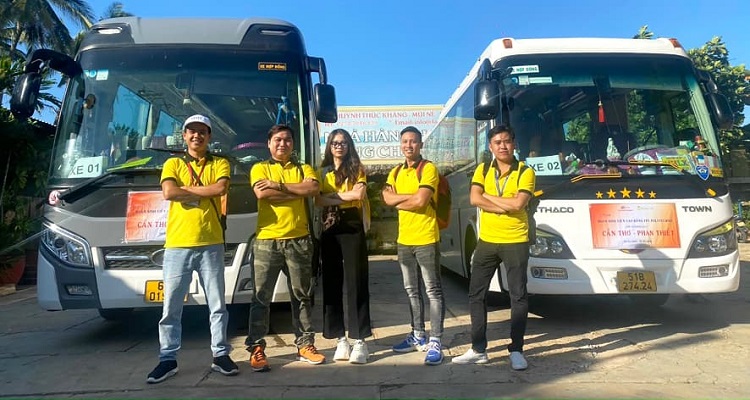 Suc-hut-nghe-huong-dan-vien-du-lich-mekonglifetour.com-3