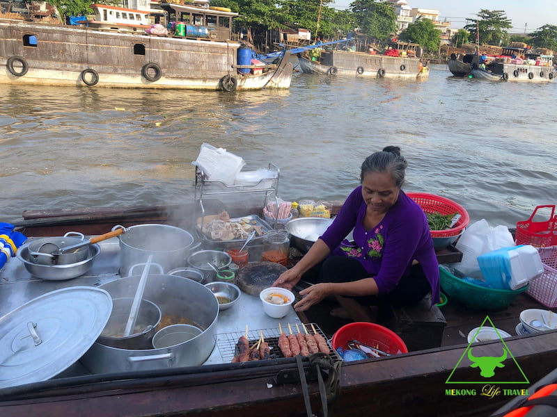 mekonglifetour-cho-noi-can-tho-1