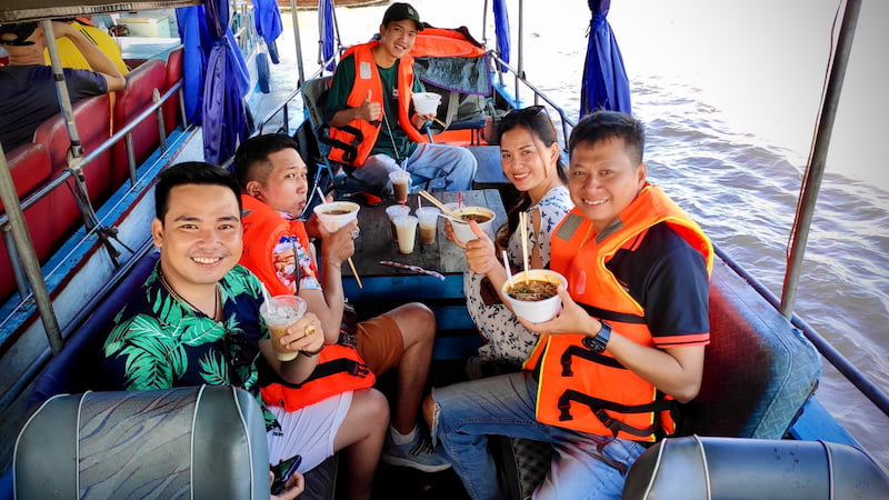 mekonglifetour-cho-noi-can-tho-3