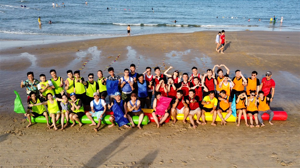 Team-Building-Gan-ket-de-buc-pha-mekonglifetour-1